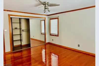 3 Freeman Pl, Nutley, NJ 07110 - Photo 15