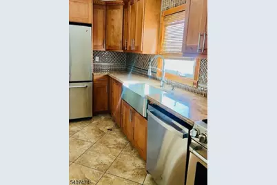 3 Freeman Pl, Nutley, NJ 07110 - Photo 3