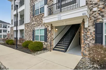 632 Marion Ln, Monroe Township, NJ 08831 - Photo 3