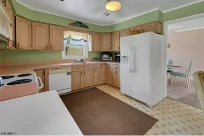 33 Shongum Rd, Randolph Township, NJ 07869 - Photo 11