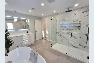 440 Railroad Avenue, Old Bridge Township, NJ 08879 - Photo 11