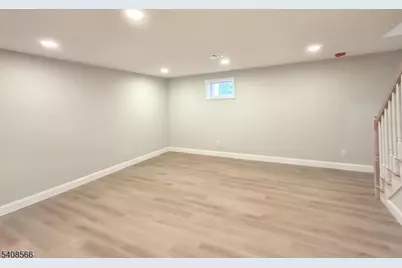 440 Railroad Avenue, Old Bridge Township, NJ 08879 - Photo 35