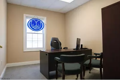 172 Washington Valley Rd, Warren Township, NJ 07059 - Photo 5