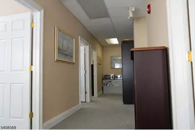 172 Washington Valley Rd, Warren Township, NJ 07059 - Photo 11