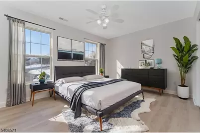 215 Kuhl Rd, Raritan Township, NJ 08822 - Photo 27