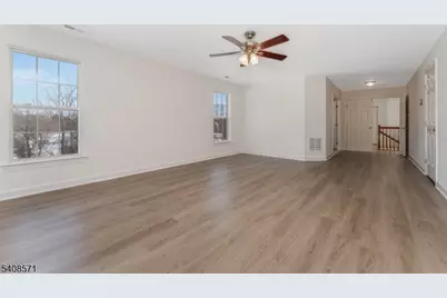 215 Kuhl Rd, Raritan Township, NJ 08822 - Photo 19