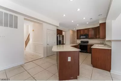 215 Kuhl Rd, Raritan Township, NJ 08822 - Photo 5