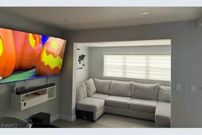 16 Whitmore Pl, Clifton, NJ 07011 - Photo 9