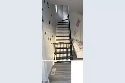 16 Whitmore Pl, Clifton, NJ 07011 - Photo 11