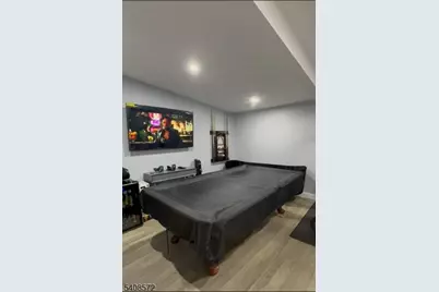 16 Whitmore Pl, Clifton, NJ 07011 - Photo 5