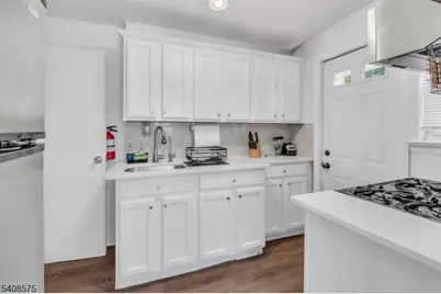 1355 Hamilton St, Elizabeth, NJ 07208 - Photo 7