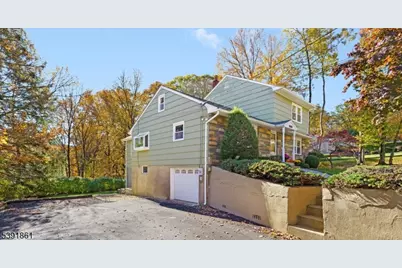 13 Paderewski Rd, Jefferson Township, NJ 07438 - Photo 3