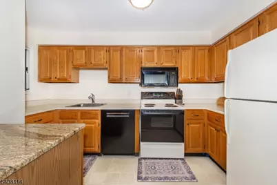 61 Westchester Ter, Clinton Township, NJ 08801 - Photo 7