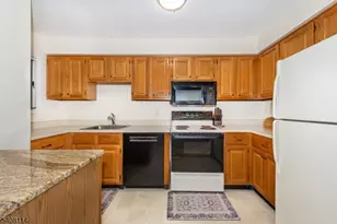 61 Westchester Terrace, Clinton Township, NJ 08801 - Photo 7