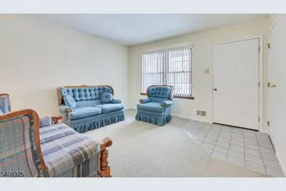 4 Deborah Ct, Robbinsville Township, NJ 08691 - Photo 5