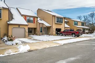 4 Deborah Ct, Robbinsville Township, NJ 08691 - Photo 3