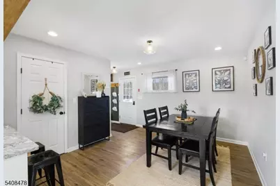 24 Plaza Dr, Hampton Township, NJ 07860 - Photo 7