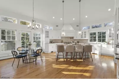 14 Dorset Ln, Millburn, NJ 07078 - Photo 5