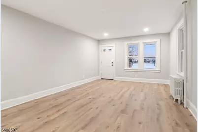 895-901 Port Reading Ave #2, Woodbridge Township, NJ 07064 - Photo 3