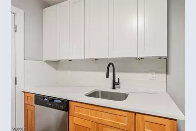 895-901 Port Reading Ave #2, Woodbridge Township, NJ 07064 - Photo 7