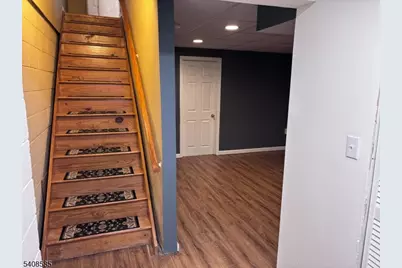 1004 Wetherburn Ct, Raritan Township, NJ 08822 - Photo 13