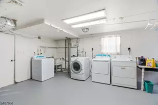 114 Grove St, Roselle Park, NJ 07204 - Photo 23