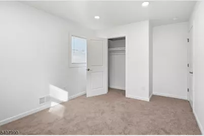 114 Grove St, Roselle Park, NJ 07204 - Photo 23