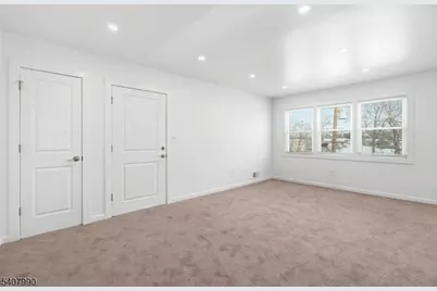 114 Grove St, Roselle Park, NJ 07204 - Photo 11