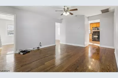 631 Valley St, Orange, NJ 07050 - Photo 19