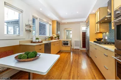 166 Montclair Ave, Montclair, NJ 07042 - Photo 13