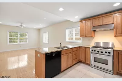 453D Springfield Avenue, Berkeley Heights Township, NJ 07922 - Photo 3