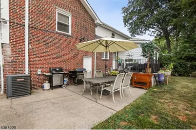 399 Martin Rd, Union Township, NJ 07083 - Photo 23