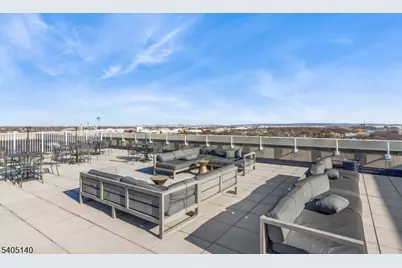 1 Carriage City Plz #1707, Rahway, NJ 07065 - Photo 11