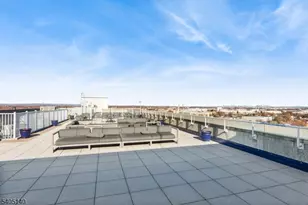 1 Carriage City Plz, Rahway, NJ 07065 - Photo 25