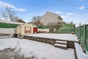 274 Greylock Pkwy, Belleville, NJ 07109 - Photo 9