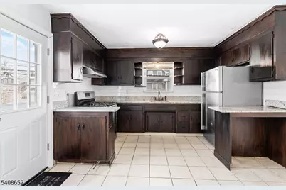 274 Greylock Pkwy, Belleville, NJ 07109 - Photo 21