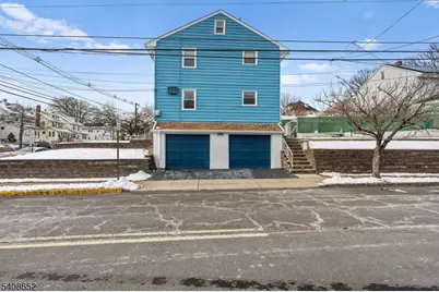 274 Greylock Pkwy, Belleville, NJ 07109 - Photo 3