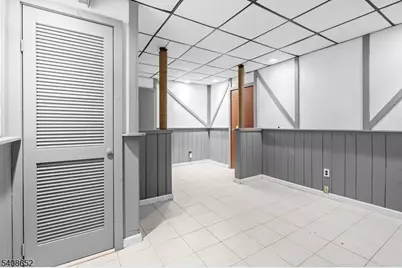 274 Greylock Pkwy, Belleville, NJ 07109 - Photo 25