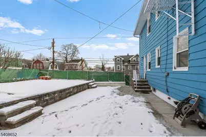 274 Greylock Pkwy, Belleville, NJ 07109 - Photo 11