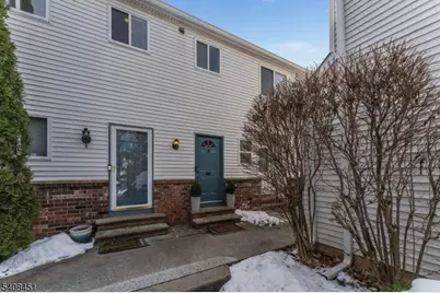 908 Reed Ct, Raritan Township, NJ 08822 - Photo 13