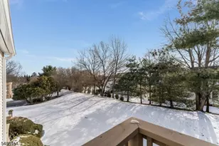 908 Reed Ct, Raritan Township, NJ 08822 - Photo 11