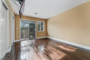 908 Reed Ct, Raritan Township, NJ 08822 - Photo 9