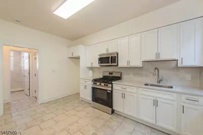 137 Hammond Ave, Passaic, NJ 07055 - Photo 13