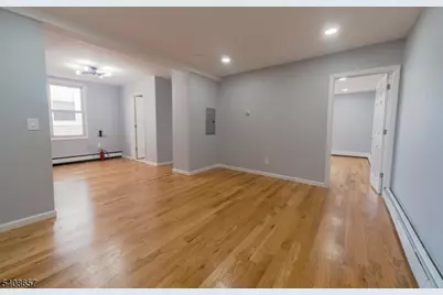 586 N 11th St, Newark, NJ 07107 - Photo 17