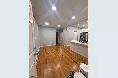 586 N 11th St, Newark, NJ 07107 - Photo 27