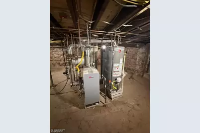 586 N 11th St, Newark, NJ 07107 - Photo 35