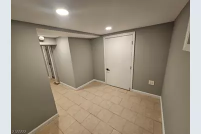 163 Elm St, Elizabeth, NJ 07208 - Photo 15