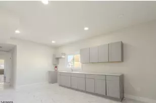 92 Florence Ave, Irvington, NJ 07111 - Photo 17