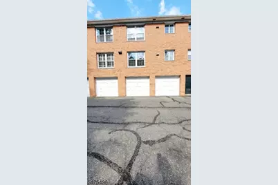 15 Wilmer St #8, Madison, NJ 07940 - Photo 3