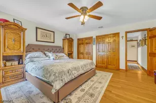 18 Mountainview Dr, Clifton, NJ 07013 - Photo 25